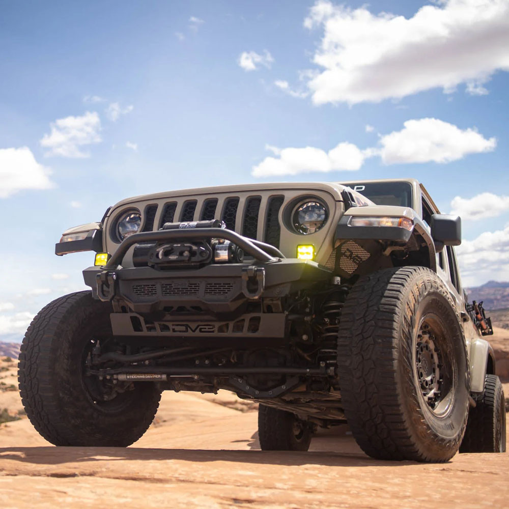 DV8 Jeep JL & JT Sway Bar Disconnect Skid plate, 2018-24 Jeep JL/JT