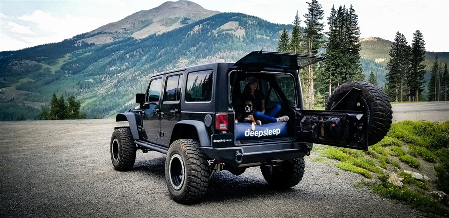 Deepsleep Air Mattress & Air Pump for Jeep JKU/JLU 4 Door Deepsleep Air Mattress & Air Pump for Jeep JKU/JLU 4 Door