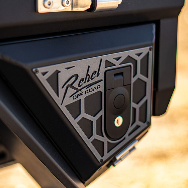 Rebel Off Road Bobbed Flatbed Tray – Mid-Size Trucks