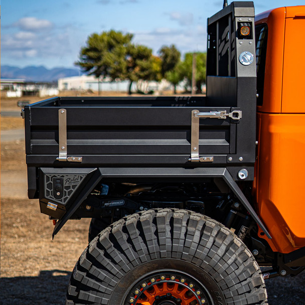 Rebel Off Road Bobbed Flatbed Tray – Mid-Size Trucks
