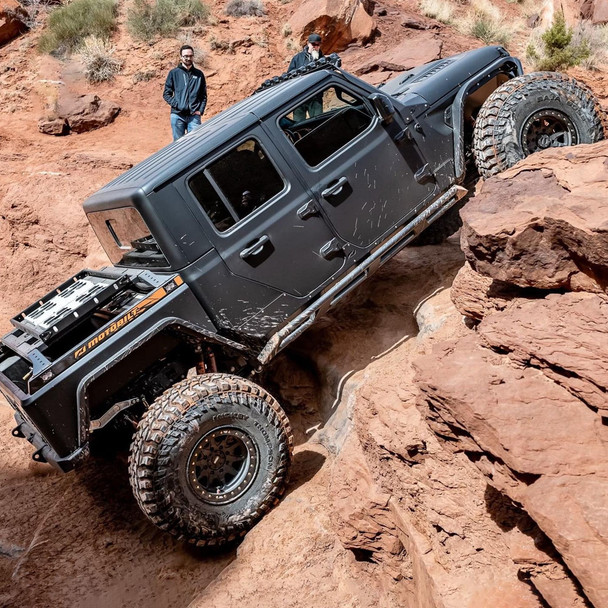 Motobilt Frame Mounted Rocker Guards for Jeep JT Gladiator