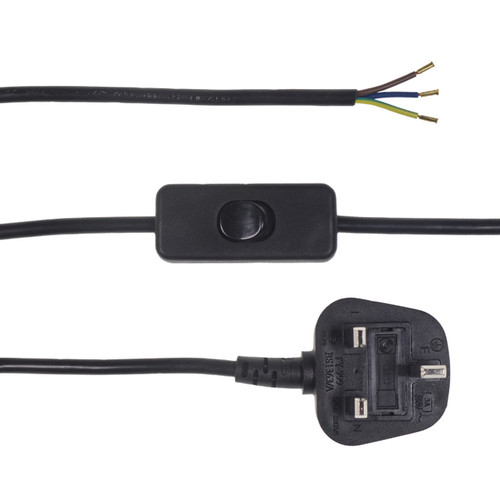 Black 3 Core With Moulded Plug And In Line Switch 2.5m Long 82994