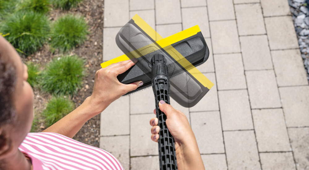 Rotatable Brush Head for Precision