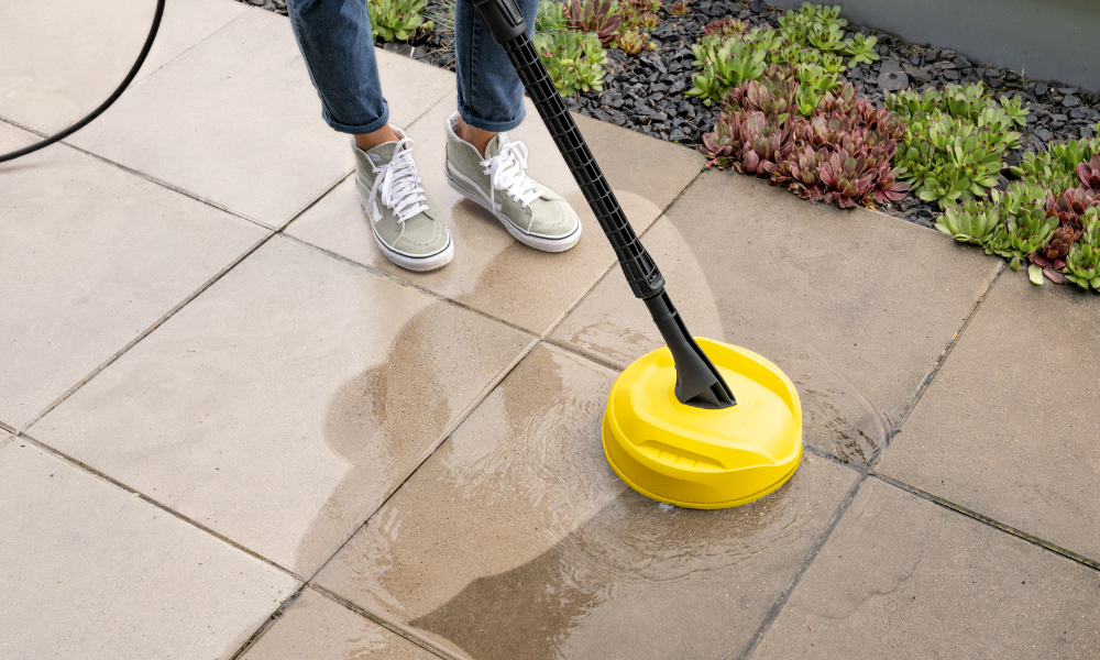 Splash-Free Cleaning