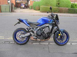 Yamaha MT-09 YAMT. Auto/Manual model.  NOW £8499!