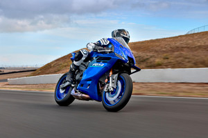Yamaha YZF-R9. Order now for earliest delivery. 