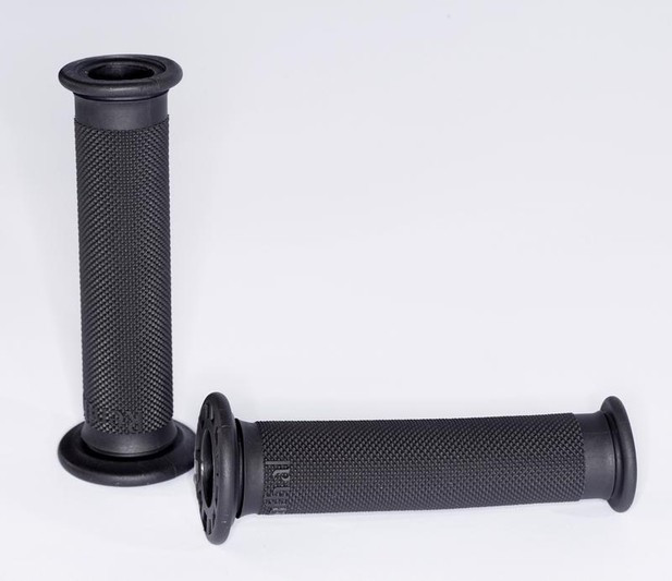 Renthal G149 Road Race Grips: FIRM Compound Full Diamond Pattern