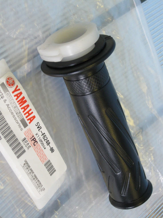 Genuine Yamaha YBR 125 R/H Handlebar Twist/Throttle Grip Assembly 05-09