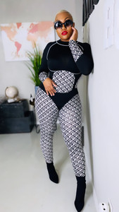model wearing size medium 
weighs 175
5.3 