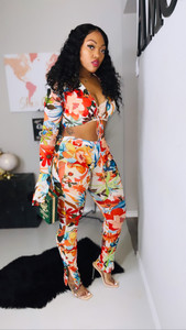 Floral is in : set 
