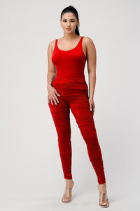 ITS GIVING ; GIVING KIM VIBES SET : RED 