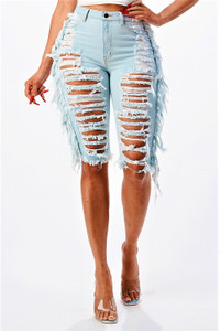 Distressed bermuda shorts 