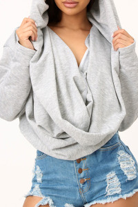 Boutique Find : gray top