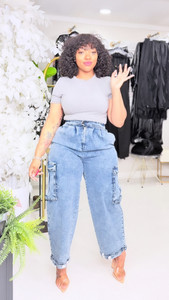 Mode wearing size medium fits size 7,9,11