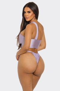 Risky business : bikini