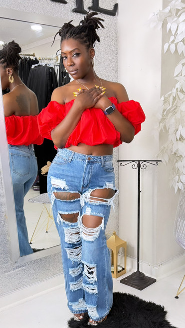 Model wearing size 11 has no stretch