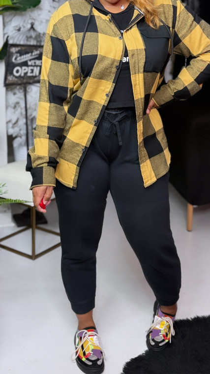 Checker button down : 