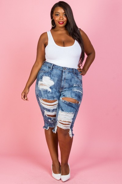 Making a scene in them jeans : 