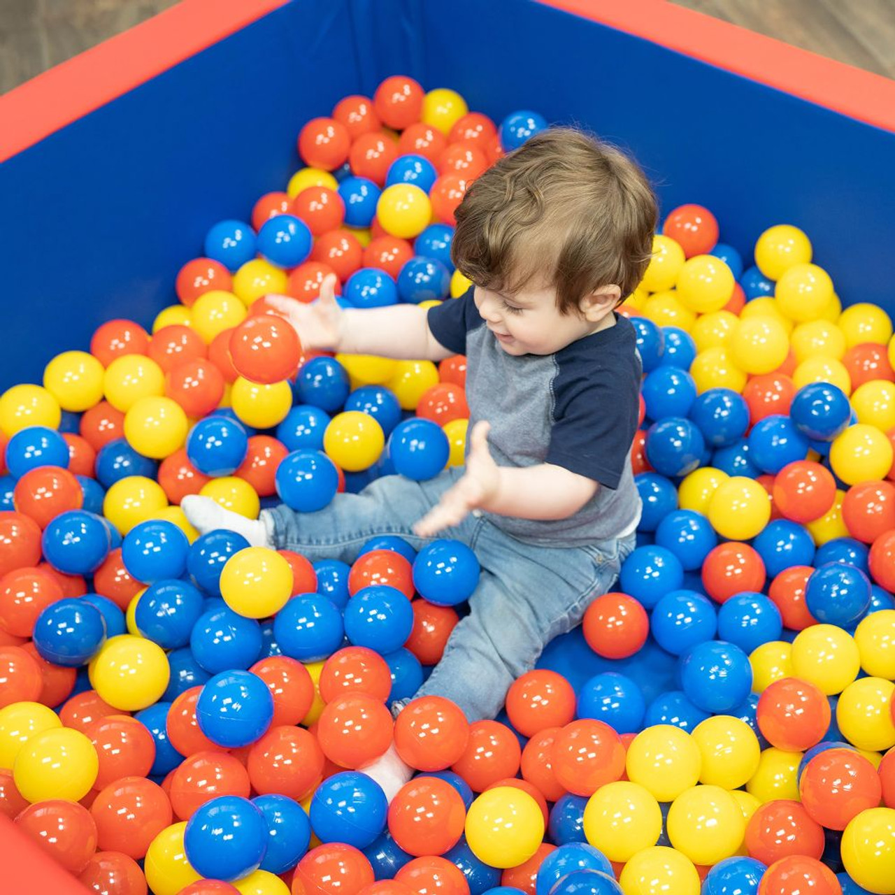 Corral Ball Pool - detail