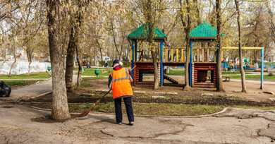 Spring Cleaning Tips for Playground Surfaces and Equipment