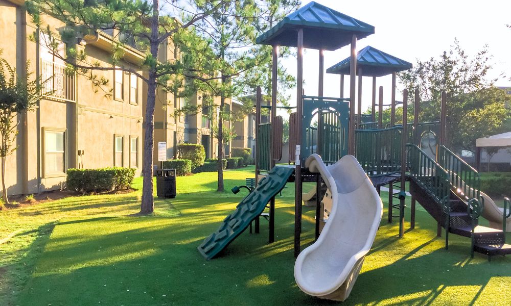 Why Your Apartment Complex Should Have a Playground