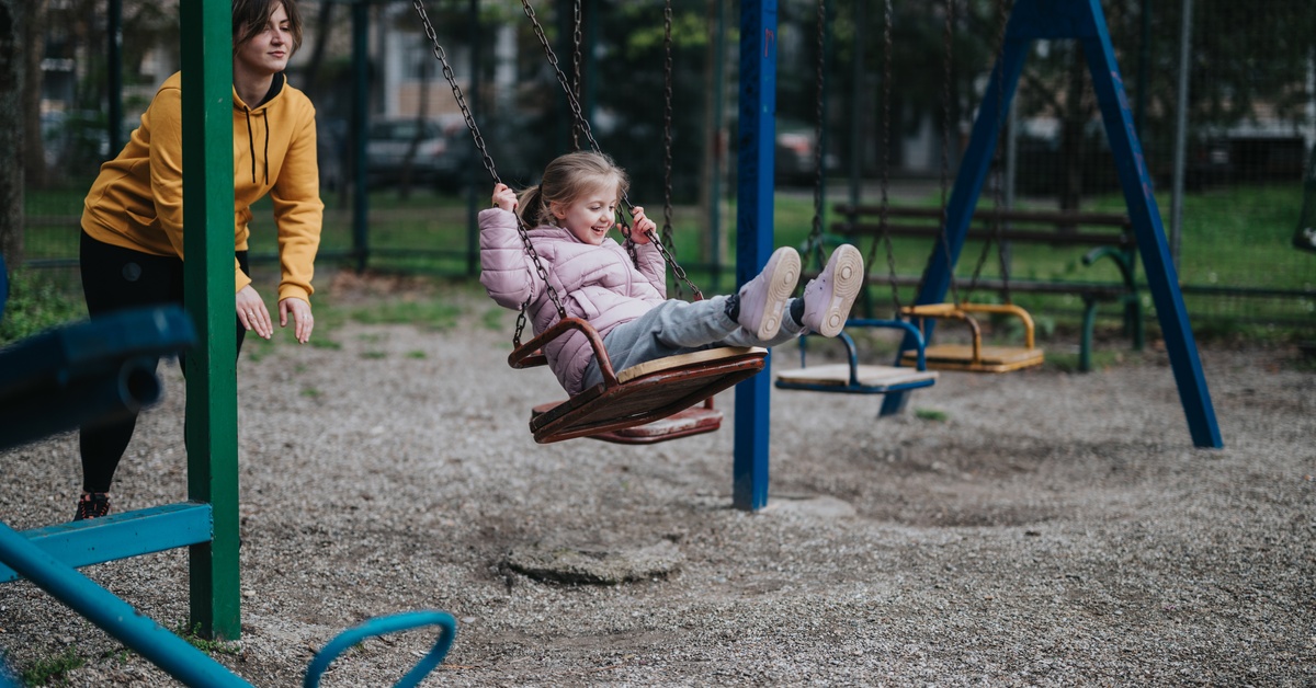 Best Swing Set Heights for Home and Park Use
