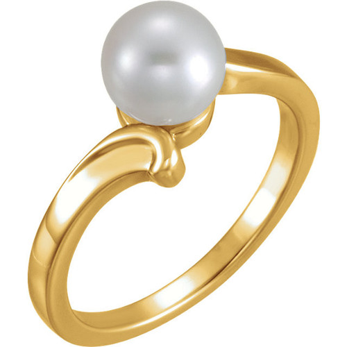 14 Karat Yellow Gold 7mm Solitaire Ring for Pearl