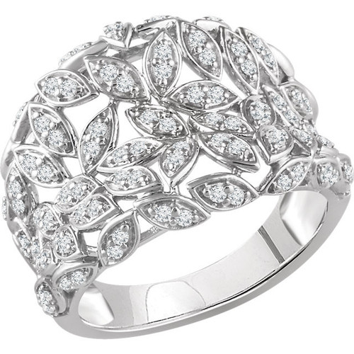 14 Karat White Gold 0.50 Carat Diamond Leaf Ring