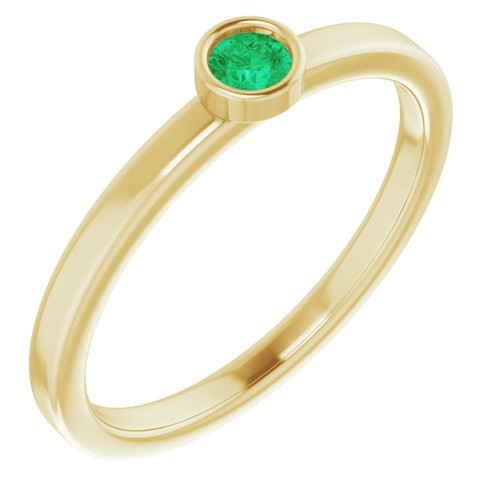 14 Karat Yellow Gold 3 mm Round Emerald Gemstone Ring