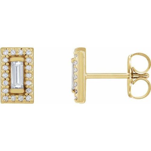 14 Karat Yellow Gold 0.20 Carat Natural Diamond Halo Style Earrings