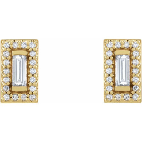 14 Karat Yellow Gold 0.20 Carat Natural Diamond Halo Style Earrings