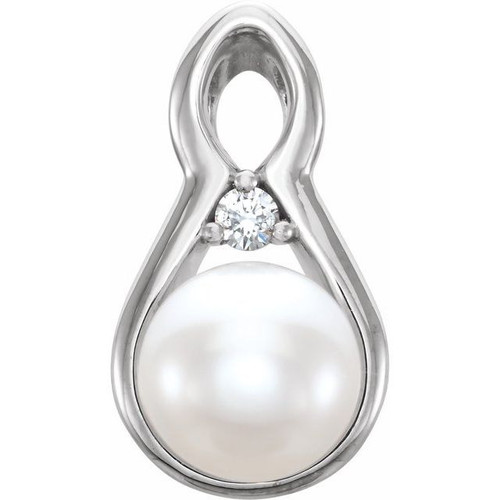 14 Karat White Gold Freshwater Pearl & .03 Carat Diamond Pendant