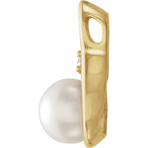 14 Karat Yellow Gold Freshwater Pearl & .03 Carat Diamond Pendant.