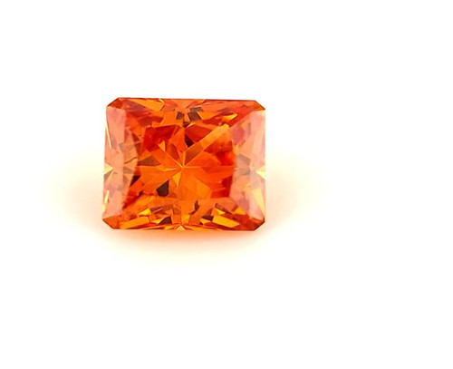 Square 1.46 carats Orange Garnet, 5.81 x 5.78 x 4.17