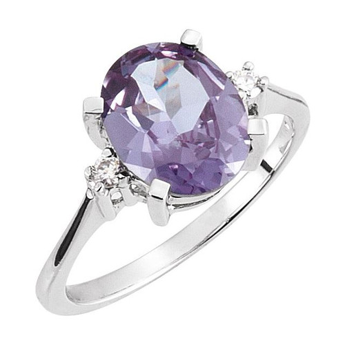 Three Stone Ring Mounting in 18 Karat White Gold for Oval Stone