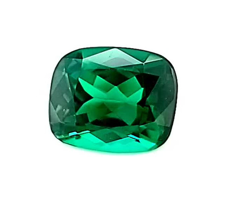 Cushion 2.59 carats Green Tourmaline, 7.97 x 7.92 x 5.49