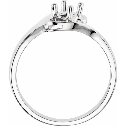 Solitaire Ring Mounting in 18 Karat Rose Gold for Oval Stone, 3.41 grams