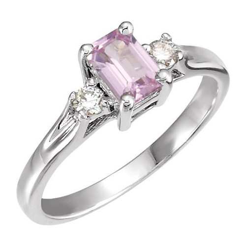 Accented Ring Mounting in Platinum for Round Stone, 5.99 grams Accented Ring Mounting in Platinum for Round Stone, 5.99 grams