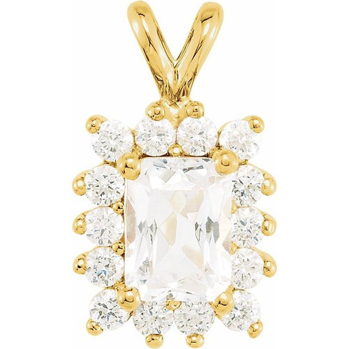 Emerald Halo Style Pendant Mounting in 18 Karat Rose Gold for Emerald cut Stone, 2.55 grams