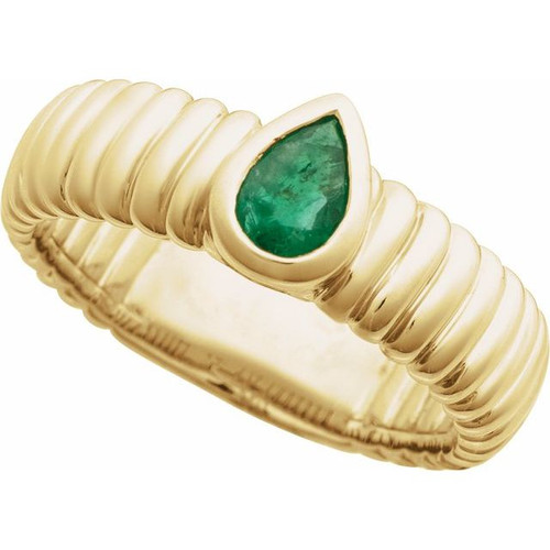 14K Yellow Natural Emerald Ring