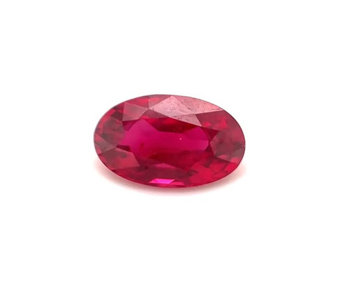 Oval 1.57 carats Red Ruby, 8.13 x 6.08 x 3.64