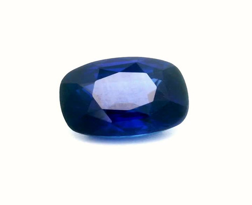 Antique Cushion 2.73 carats Blue Sapphire, 8.67 x 6.8 x 4.87