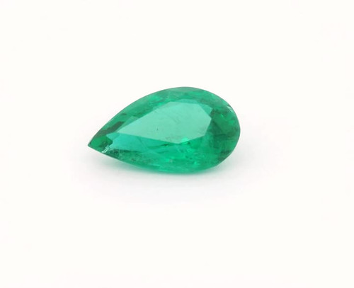 Pear 1.66 carats Green Emerald, 9.75 x 6.92 x 4.64