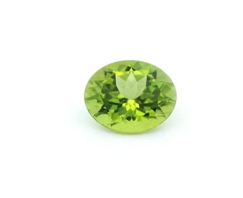 Round 4.07 carats Natural Peridot Peridot, 10.18 x 6.4