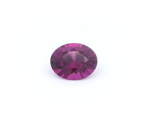 Round 1.6 carats Natural Garnet Garnet, 7.35 x 4.54