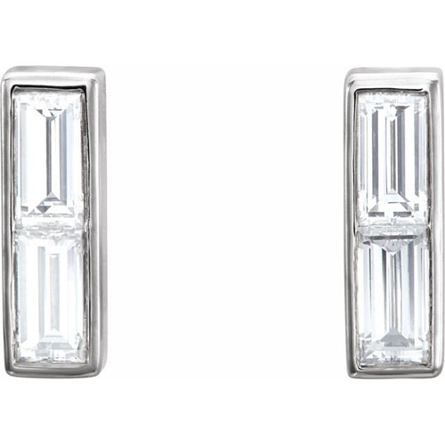 14 Karat White Gold 0.50 Carat Diamond Earrings........