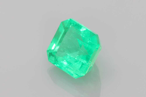 Asscher Cut Emerald Gemstone – 2.27 Carat – Medium Intense Green, IGI Certified