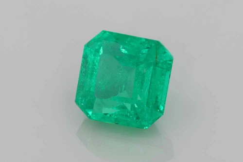 Asscher Cut Emerald Gemstone – Medium Intense Green – 2.89 Carat