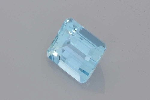 Octagon Aquamarine Gemstone – 6.32 Carat – Medium Intense Blue