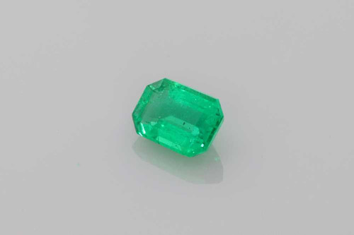 Octagon Cut Emerald Gemstone – Medium Intense Green – 0.95 Carat